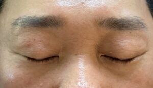 눈썹문신 유지가간 경과 후 남아 있는 남성눈썹 색상과 형태